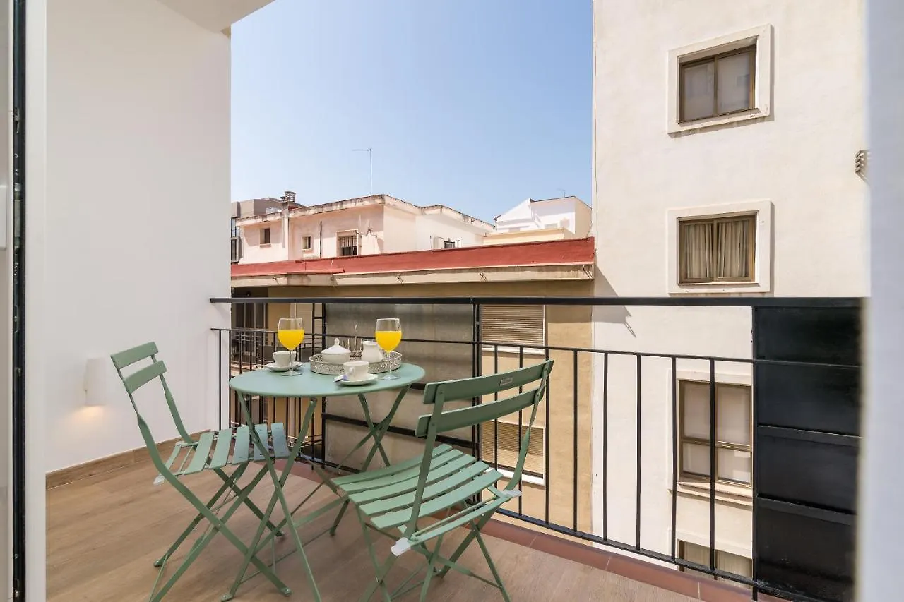 Iloftmalaga Soho - Calle Martinez Campos 0*, マラガ
